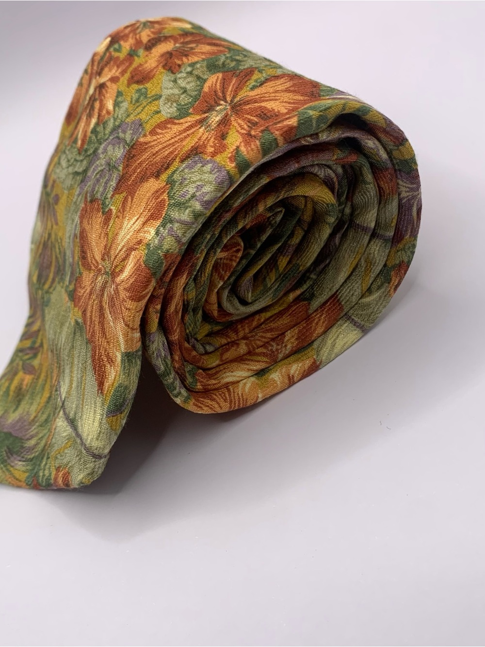 Floral Orange & Green Men's Tie VERY ARTISTIC AND brightly colored uplifting